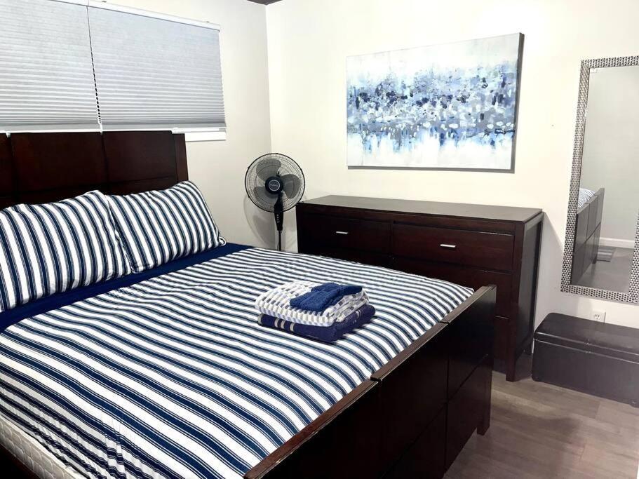 Space X ,lax & Beaches Beautiful Apartment